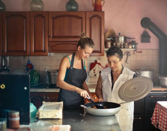 Cocinero/a Tradicional especializado en La Cocina de la Abuela